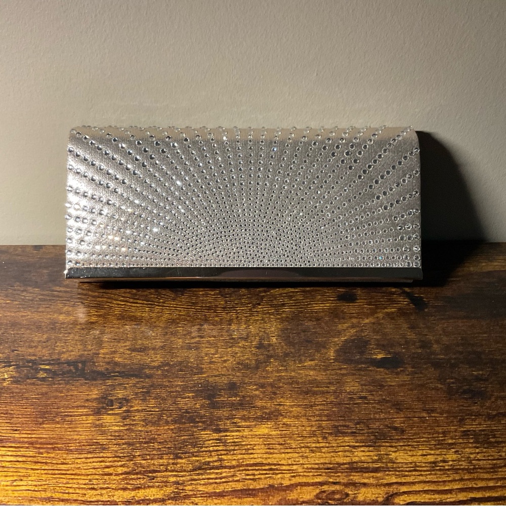 Elegant Gold Sequinned Clutch Bag